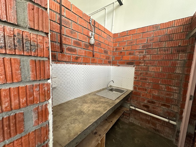 To Let commercial Property for Rent in Maitland Western Cape